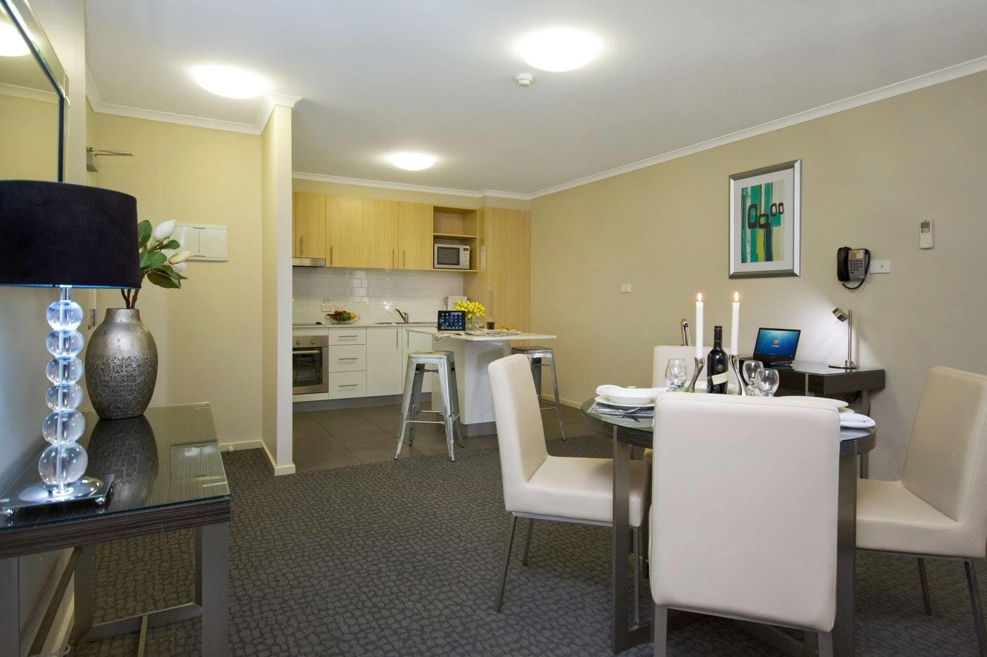 Pacific Suites Canberra Camberra Exterior foto